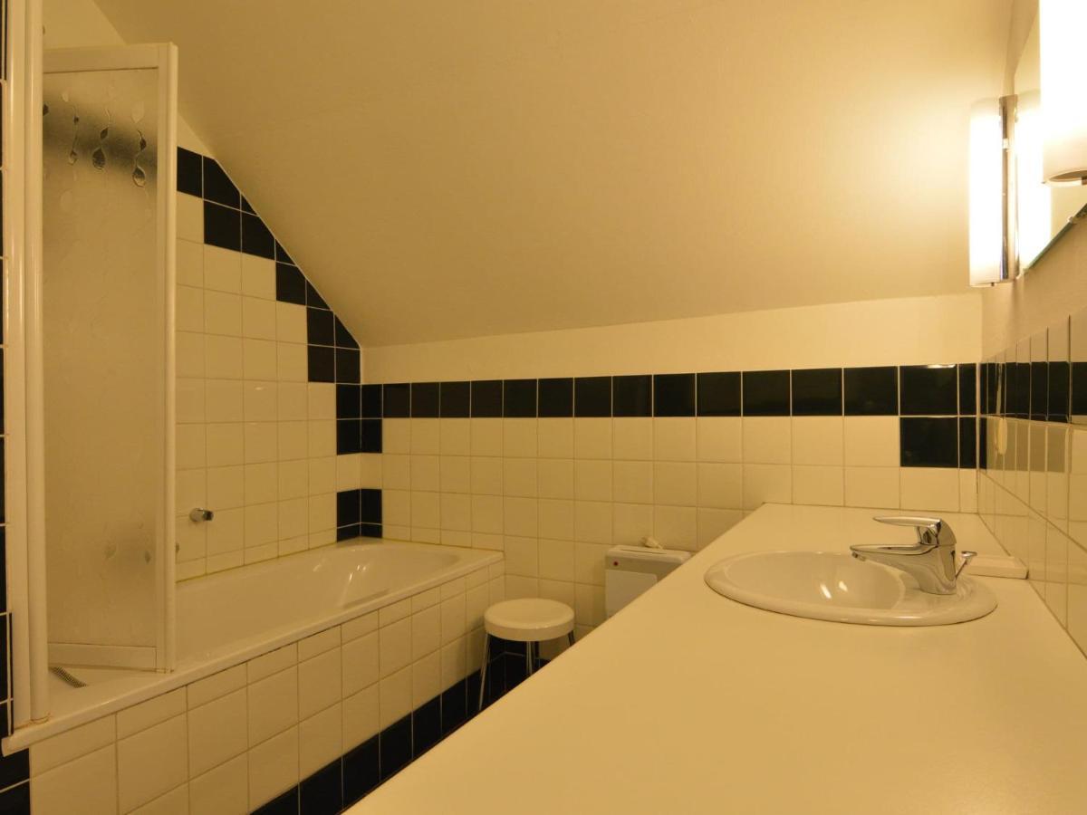Quietly Located Country House In Vielsalm Buitenkant foto